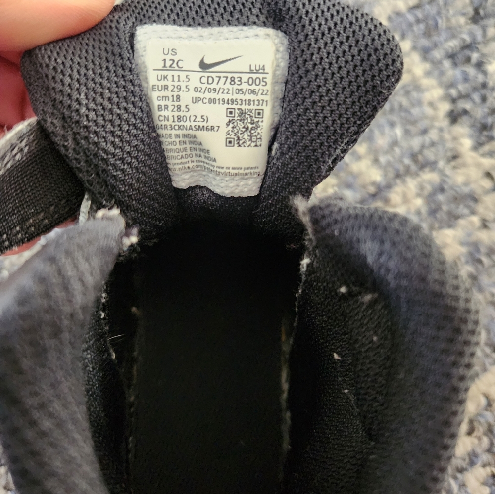 COPY - Little Girl shoes-Like New! - Picture 9 of 16